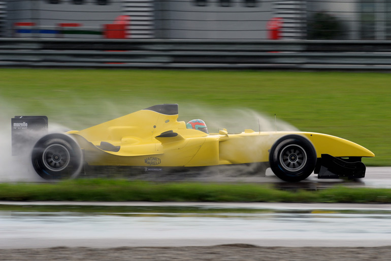 Andrea durante lo sviluppo della Ferrari per la serie A1 GP a Fiorano, foto di Mario Chiarappa