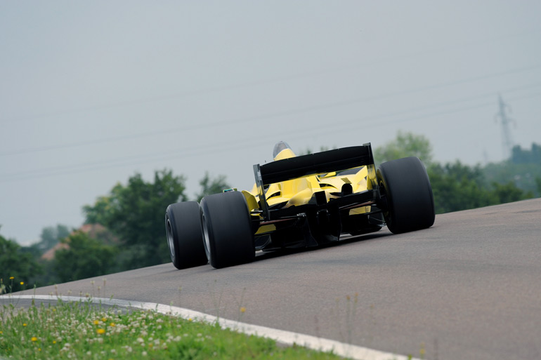 Andrea durante lo sviluppo della Ferrari per la serie A1 GP a Fiorano, foto di Mario Chiarappa