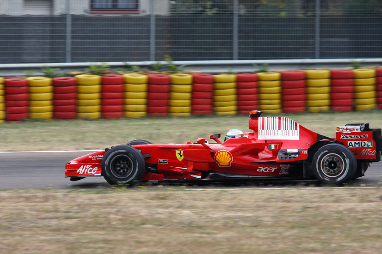 Andrea durante lo sviluppo della Ferrari F2008, foto di Antonio Bizzarri