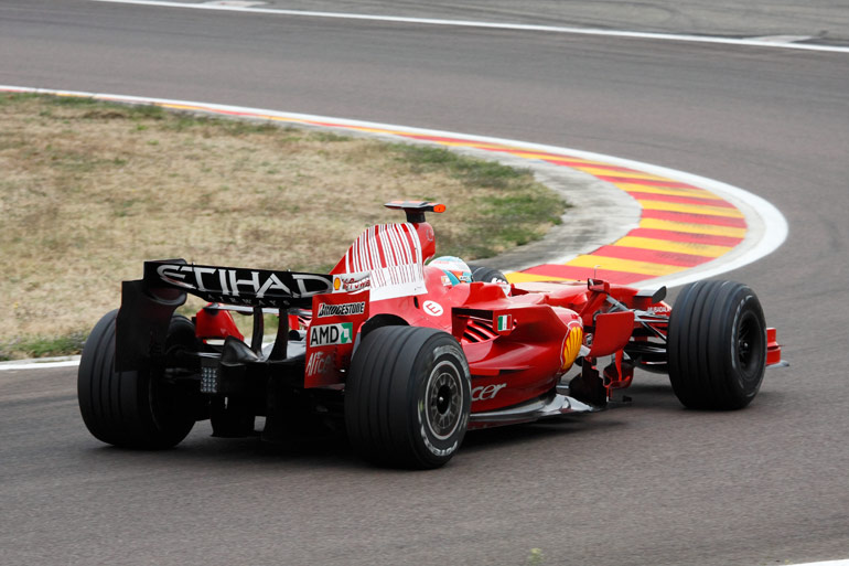 Andrea durante lo sviluppo della Ferrari F2008, foto di Antonio Bizzarri