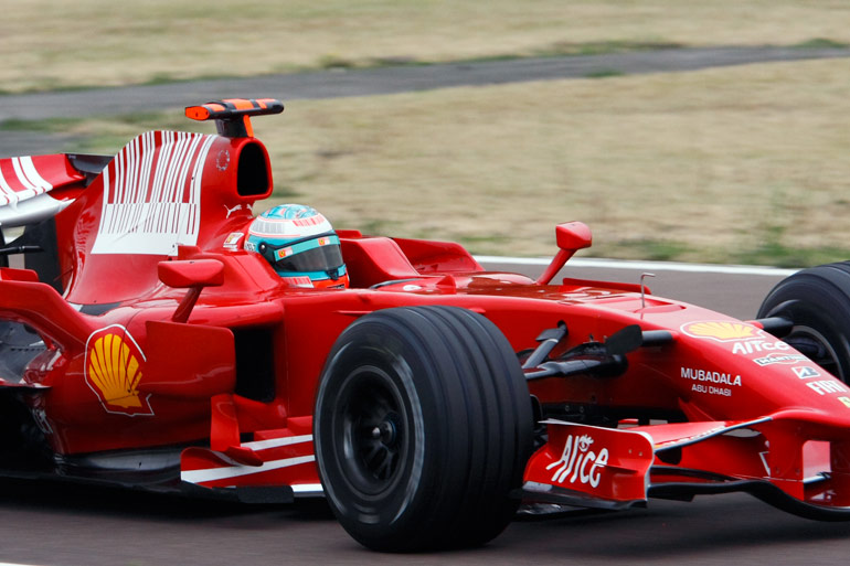 Andrea durante lo sviluppo della Ferrari F2008, foto di Antonio Bizzarri