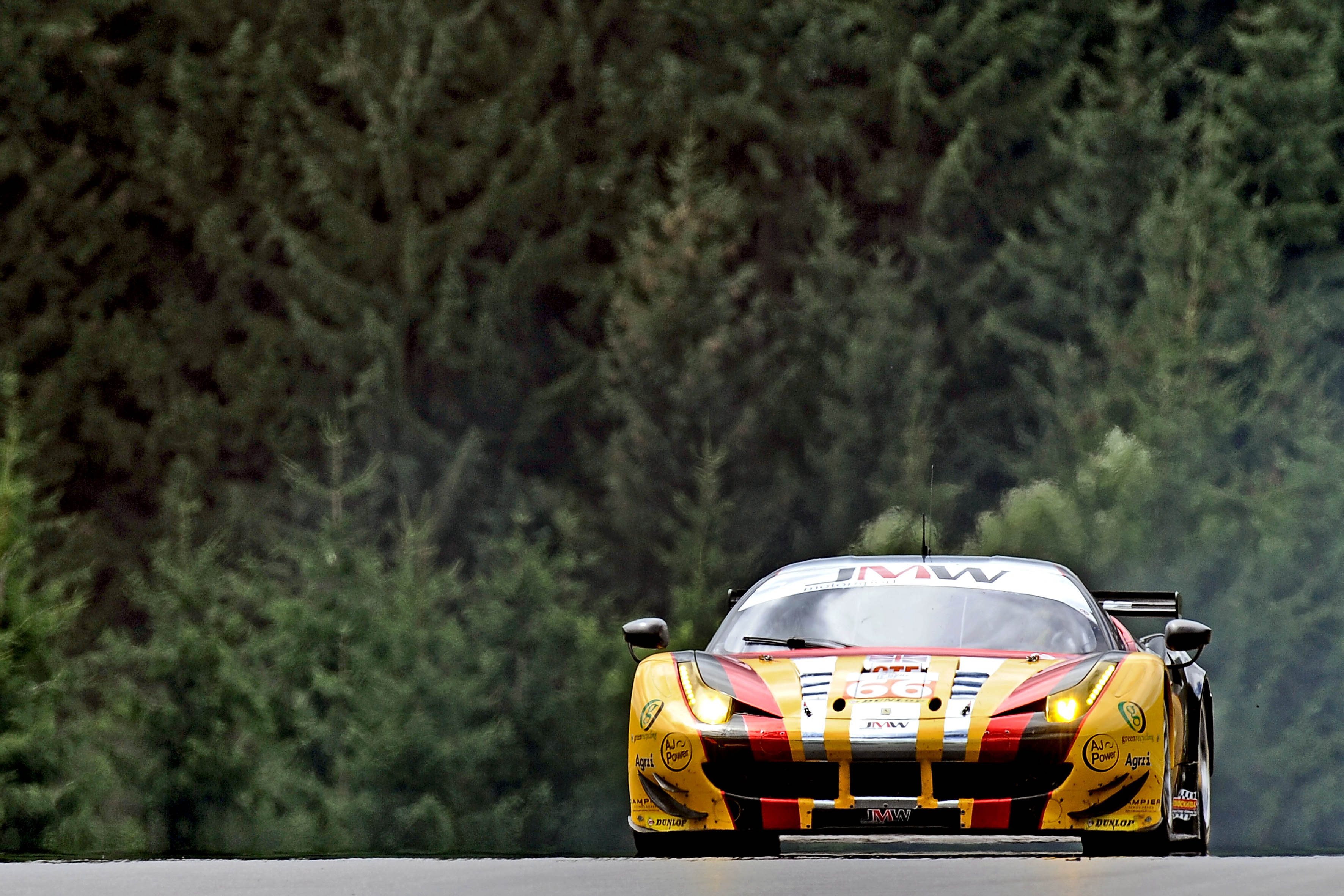 Ferrari 458 Italia, JMW Motorsport | 4 Ore di Spielberg