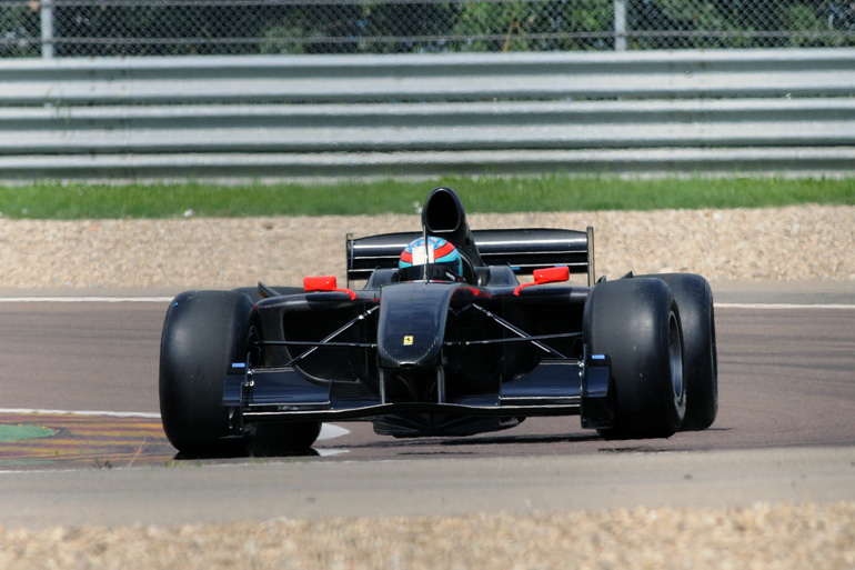 Andrea durante lo sviluppo della Ferrari per la serie A1 GP a Fiorano, foto di Mario Chiarappa